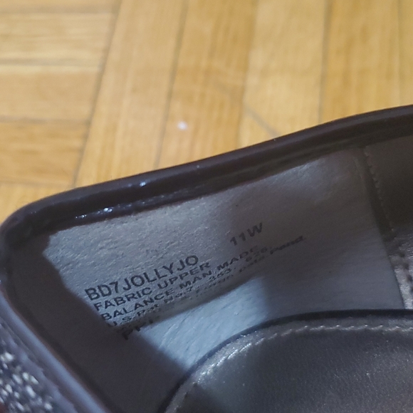 Bandolino, 11, dark brown shoes - Picture 4 of 5